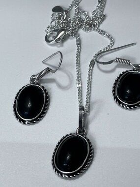 Necklace Earring Set